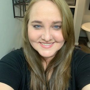 Meet your Posher, Kimberly